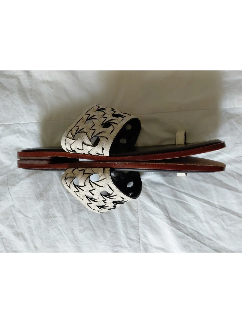 Tory Burch Cream and Brown Woven Thong Slides Size 8.5 EUC #753